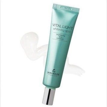 Осветляющий улиточный крем под глаза The Skin House Vital Light Whitening Spot (30мл) 100 фото